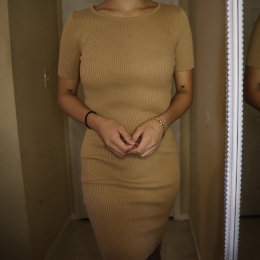 COPY - Tan ribbed bodycon dress